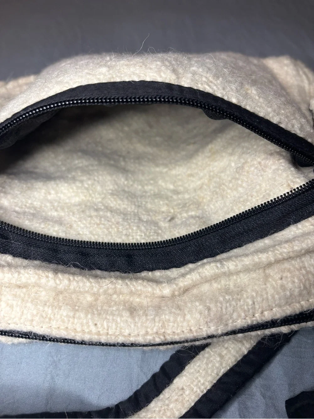 Vintage Y2K Cream Woven Crossbody Bag Boho Slouchy Messenger Utility Pocket Purs